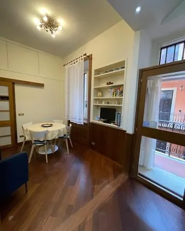 Apartment Colosseum Street Rome