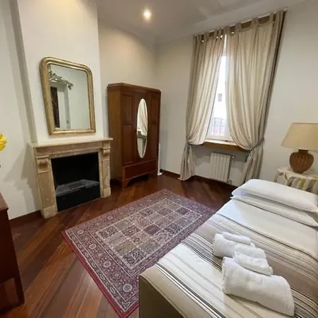 Colosseum Street Řím